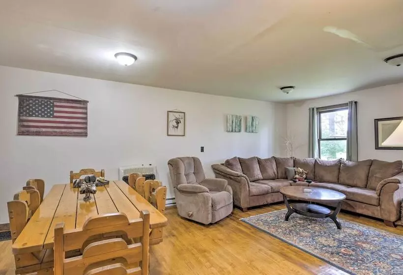 Rural Republic House W/ Yard Near Atv Trails!