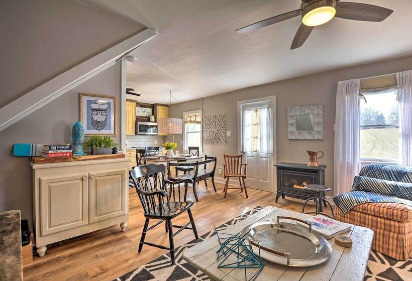 Secluded Lothian Farmhouse On 45 Acres W/ Fire Pit