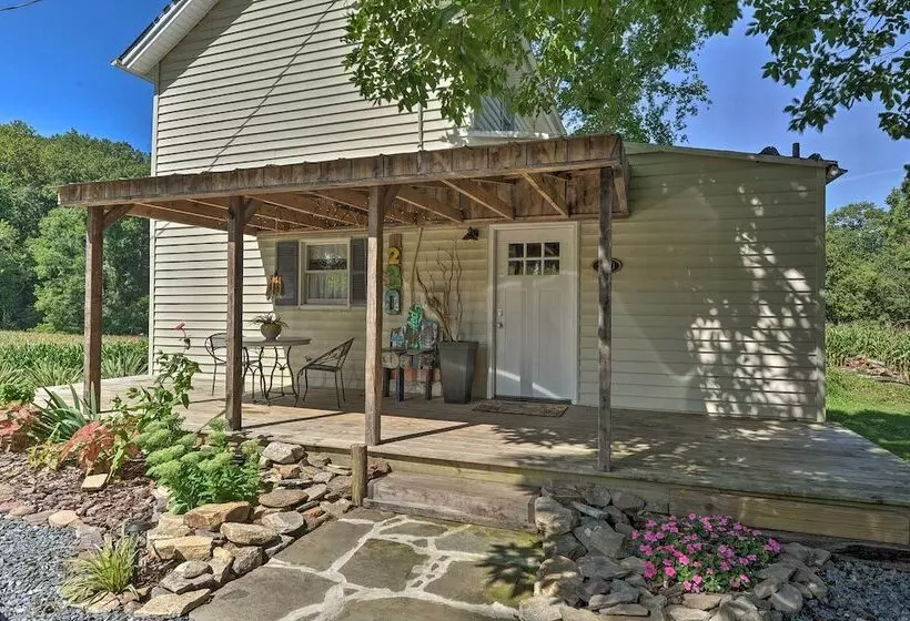 Secluded Lothian Farmhouse On 45 Acres W/ Fire Pit