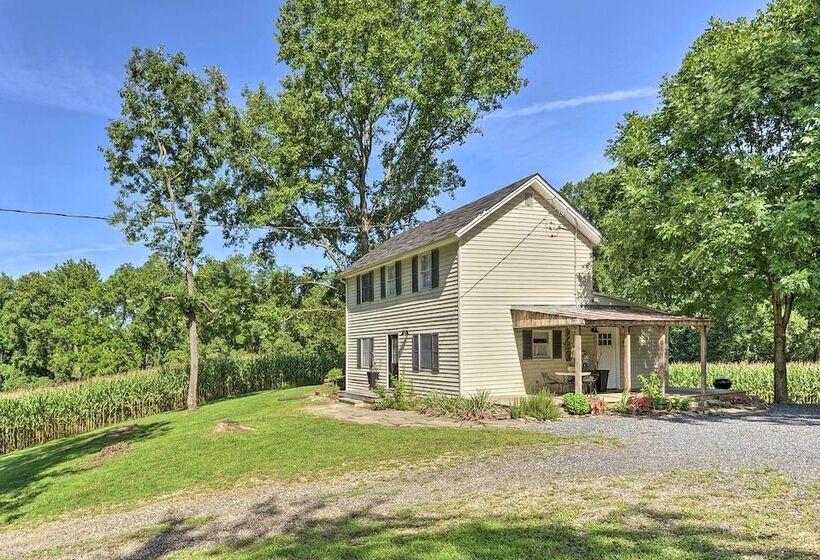 Secluded Lothian Farmhouse On 45 Acres W/ Fire Pit
