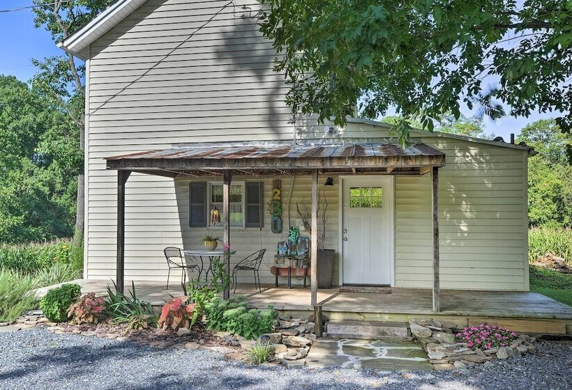 Secluded Lothian Farmhouse On 45 Acres W/ Fire Pit