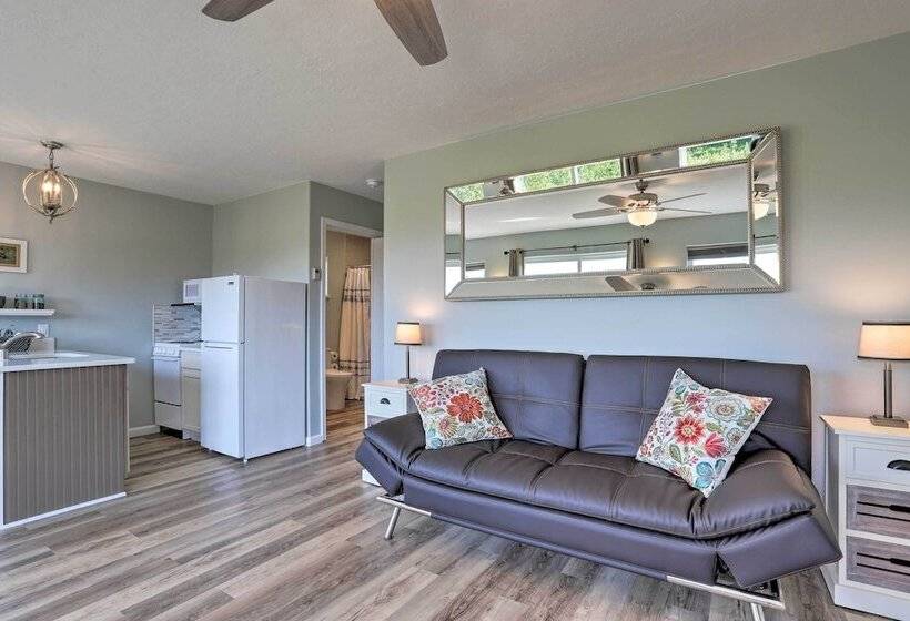 Secluded Palmer Home W/ Mountain Views!