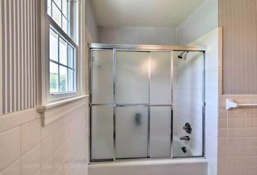 Spacious Cheriton Home: 8 Mi To Cape Charles!