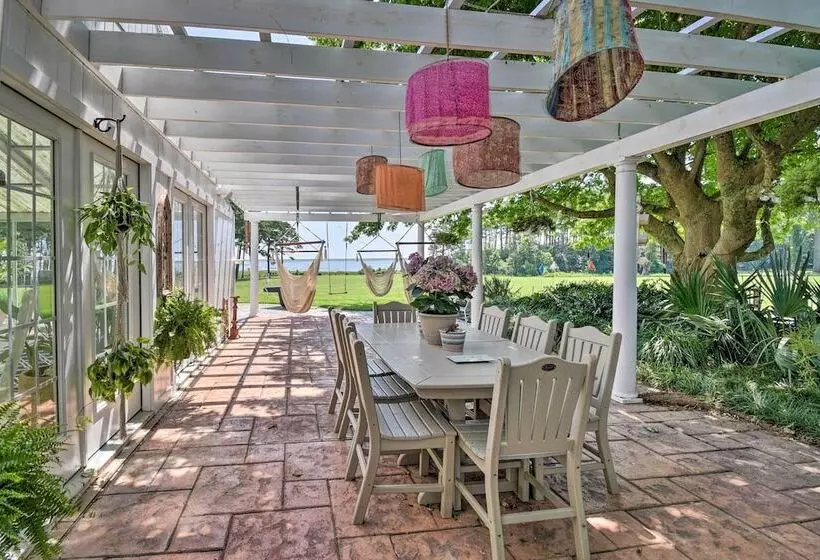 Spacious Cheriton Home: 8 Mi To Cape Charles!