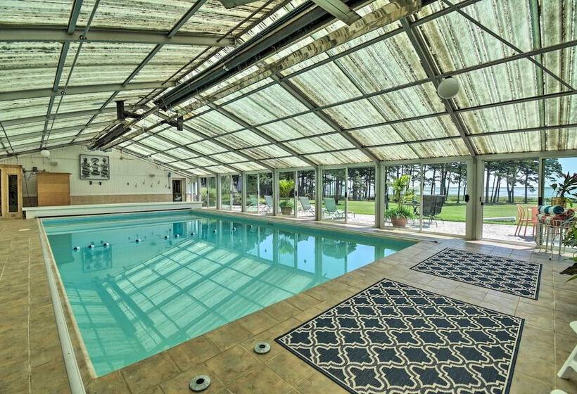 Spacious Cheriton Home: 8 Mi To Cape Charles!