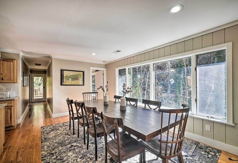 Spacious Sevierville Cabin: Private Hot Tub & Deck