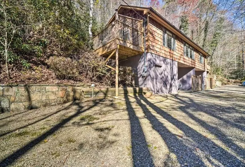Spacious Sevierville Cabin: Private Hot Tub & Deck