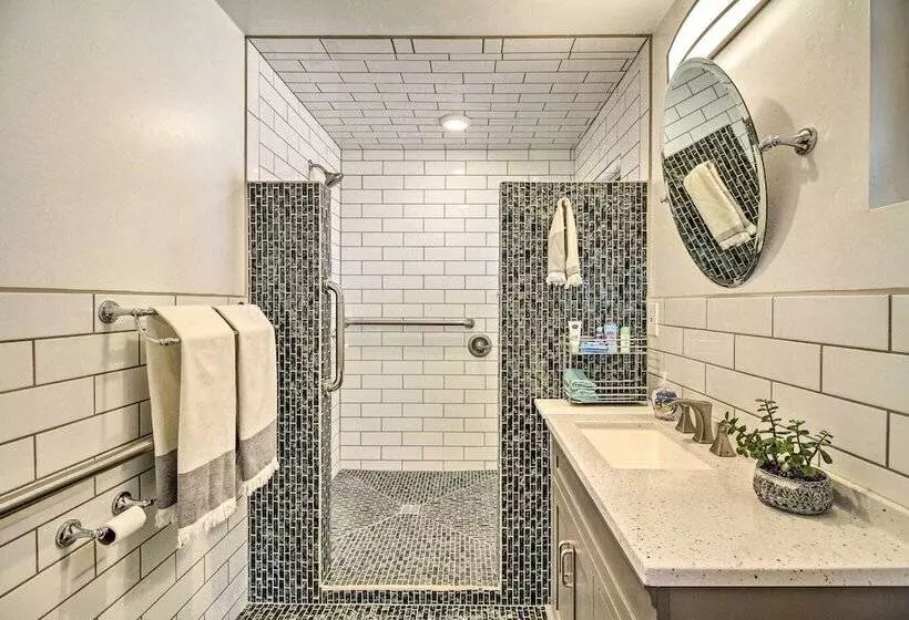 Stunning San Ysidro Homestead W/ Large Porch!