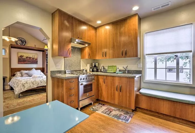 Updated Menlo Park English Tudor Garden Cottage!