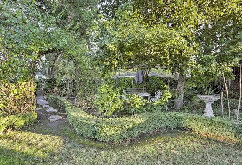 Updated Menlo Park English Tudor Garden Cottage!