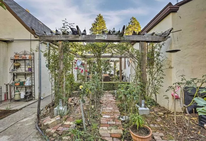 Updated Menlo Park English Tudor Garden Cottage!