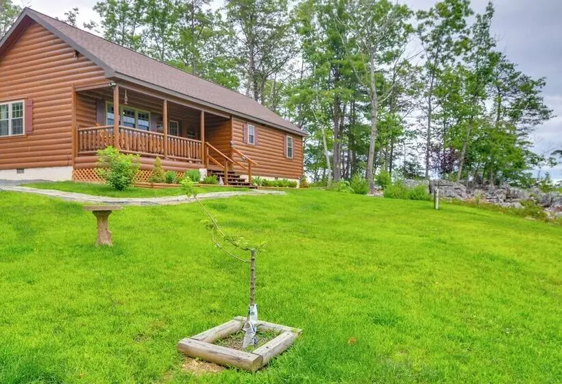Upscale Cabin W/ Hot Tub & Deck In Wardensville!