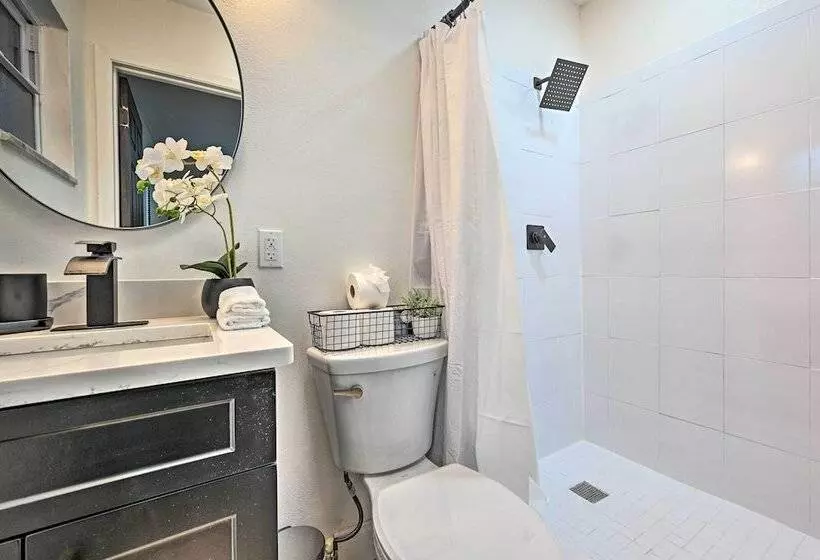 All Encompassing Retreat W/ Pool & Game Room!