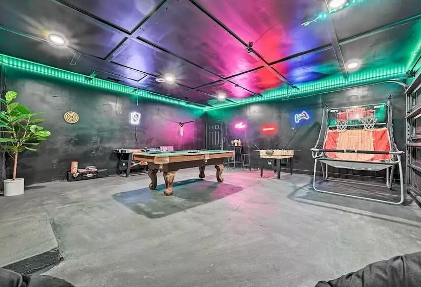 All Encompassing Retreat W/ Pool & Game Room!