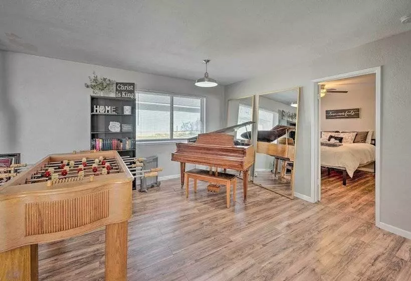 Authentic Escape At The Exact Center Of Ca!