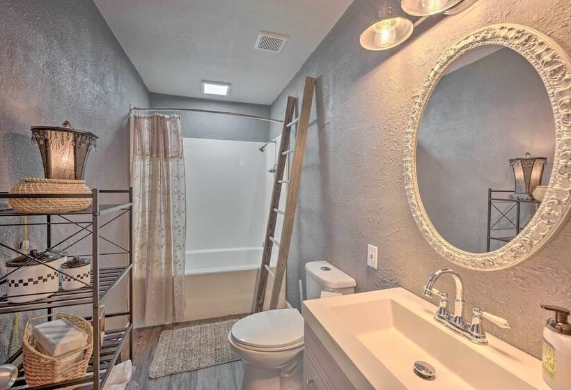 Authentic Escape At The Exact Center Of Ca!