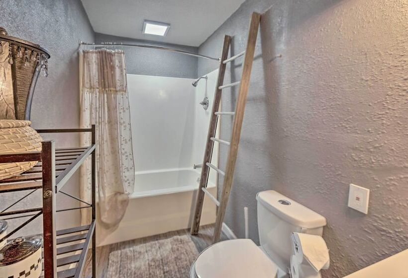 Authentic Escape At The Exact Center Of Ca!