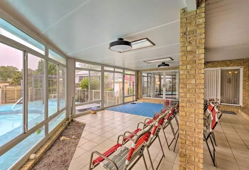 Cheerful Lanark Village Oasis W/ Private Pool