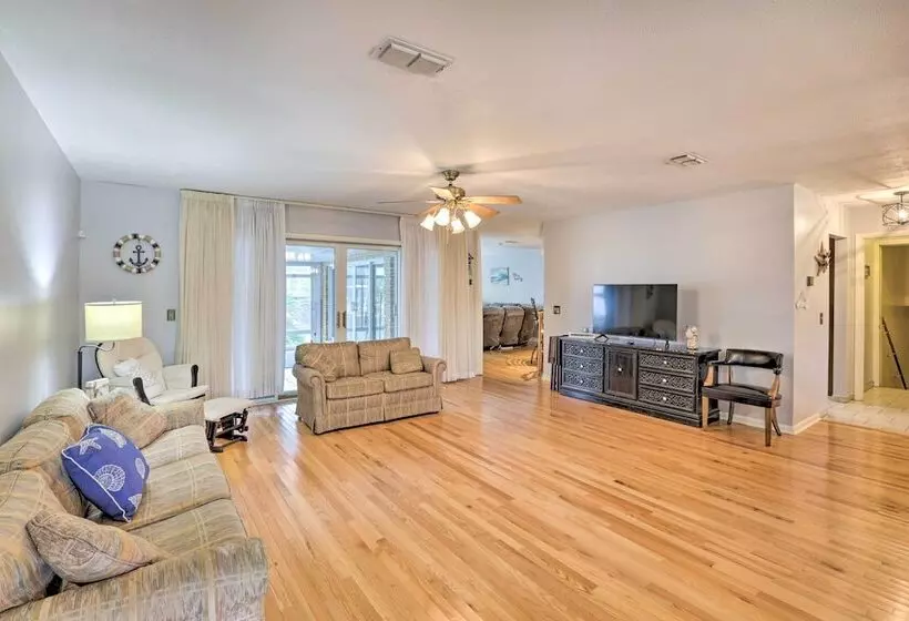 Cheerful Lanark Village Oasis W/ Private Pool