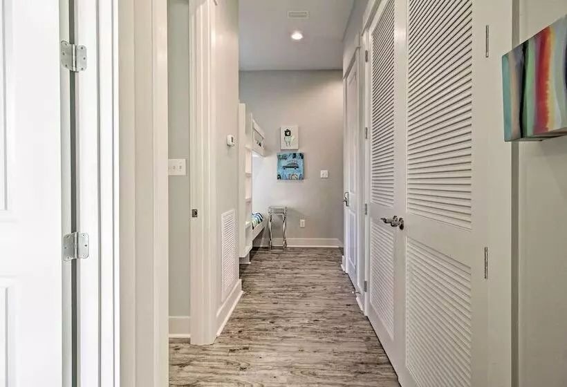 Gulf Shores Home W/ Shared Pool, 2 Blocks To Beach