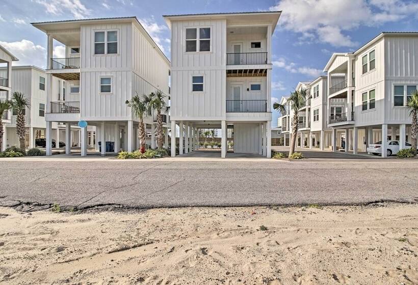 Gulf Shores Home W/ Shared Pool, 2 Blocks To Beach