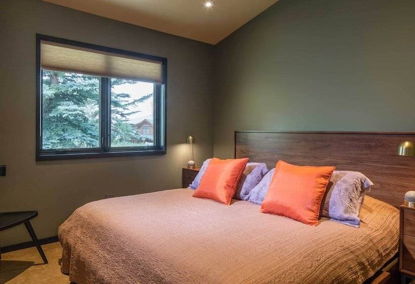 Custom Mt. Crested Butte Home; Walk To The Lifts!