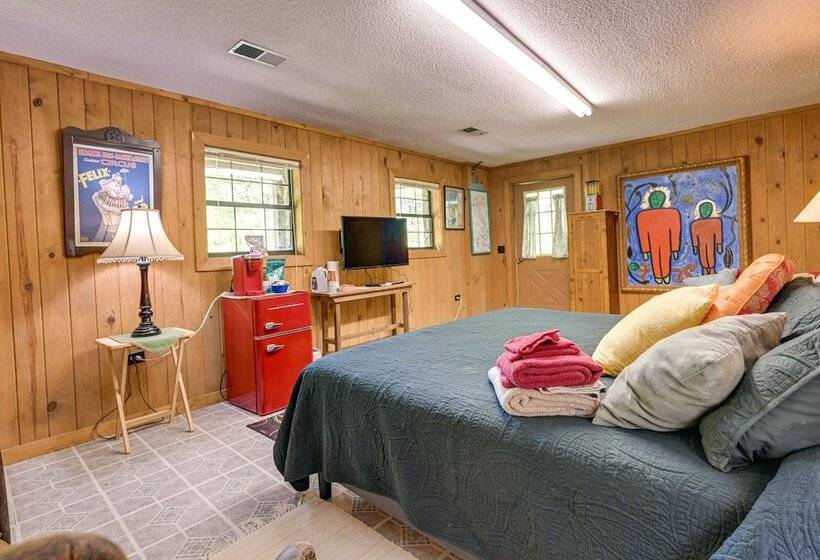 Enchanting Cabin W/ Mother In Law Suite: Mtn Views