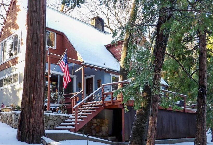 Expansive Retreat W/ Deck, Game Room & Lake Views!