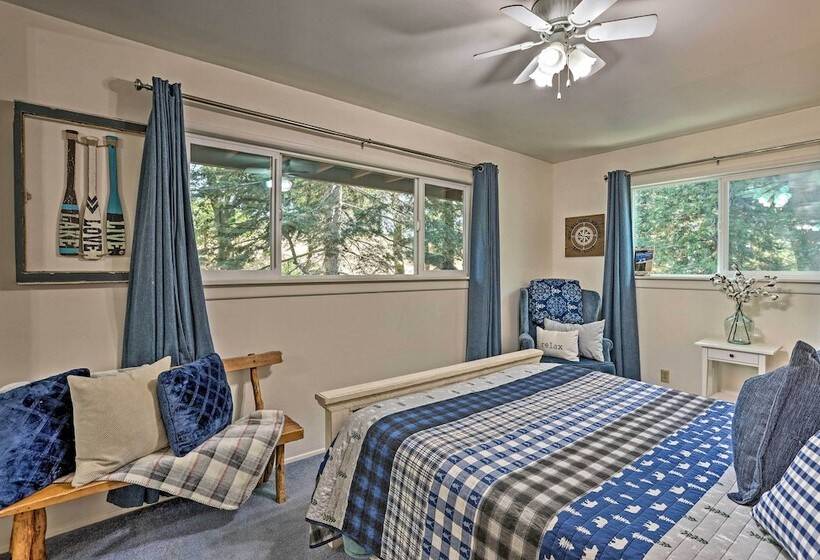 Expansive Retreat W/ Deck, Game Room & Lake Views!