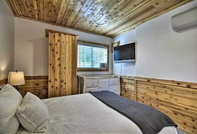 Floating Home On Columbia River W/ Provided Kayaks