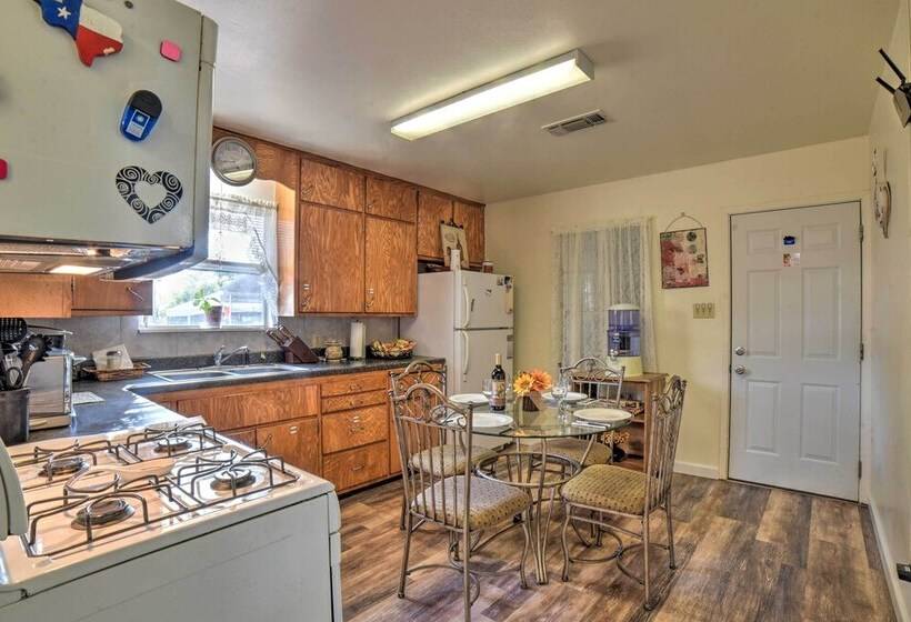 Fredericksburg Home 8 Blocks To Main St+wineries