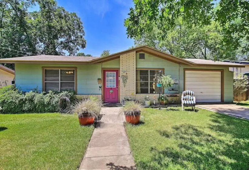 Fredericksburg Home   8 Blocks To Main St+wineries