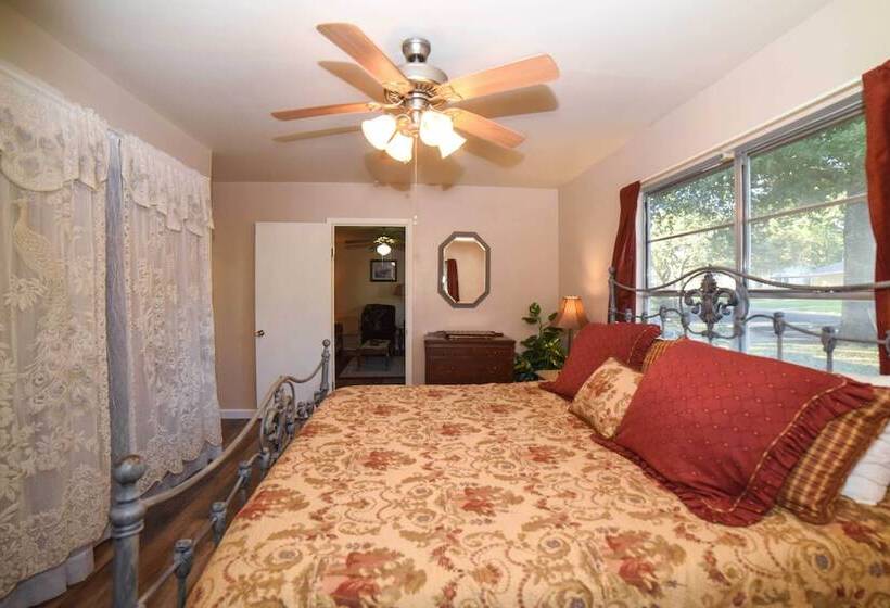 Fredericksburg Home 8 Blocks To Main St+wineries