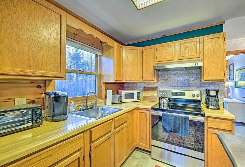 High Peak Heaven: Cozy Log Cabin On 1 Acre!