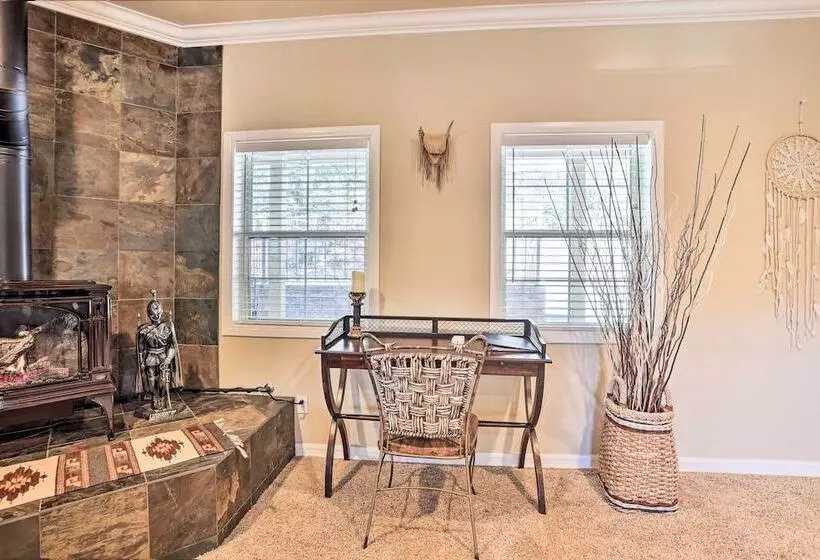 Huge Lake Arrowhead Home W/ 3 Decks & Grill!