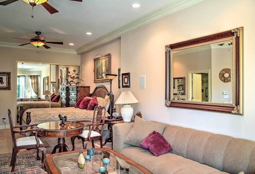 Palm Springs Golf Course Home: Private Pool & Spa!