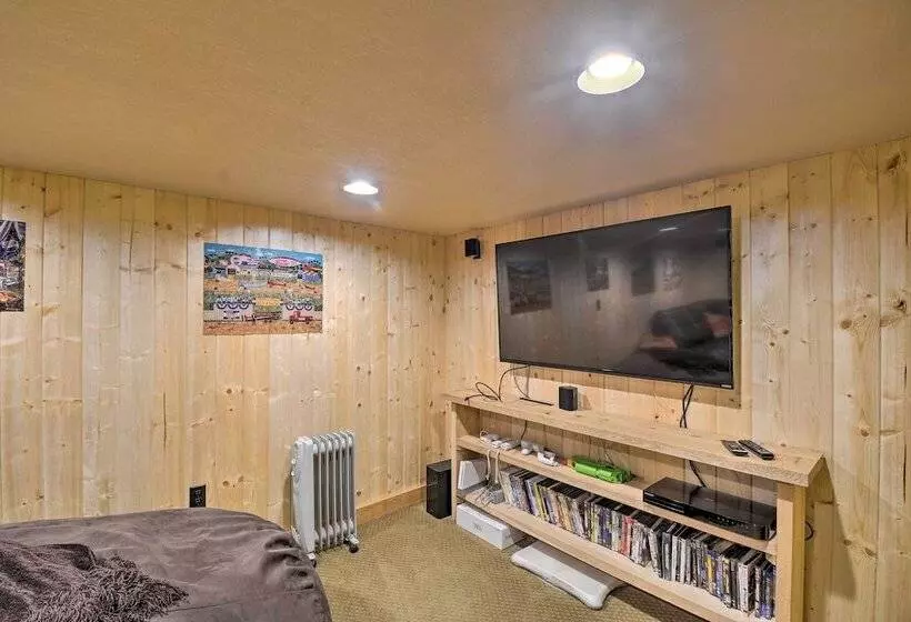 Right Arm Ranch  Family Cabin In Port Angeles!