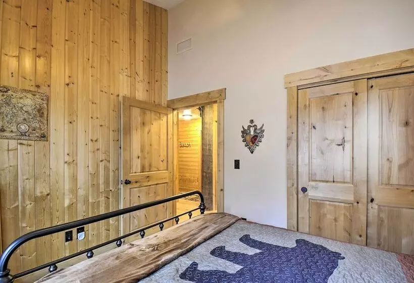 Right Arm Ranch  Family Cabin In Port Angeles!