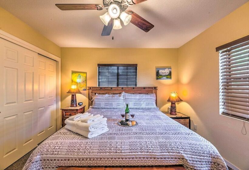 Ruidoso Cabin W/ Hot Tub & Mtn Views!