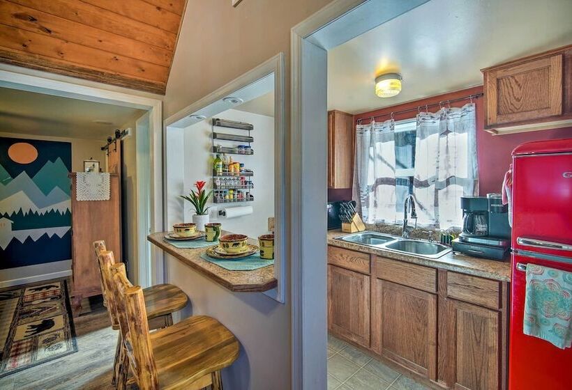 Running Springs Cabin W/ Deck + Forest Views