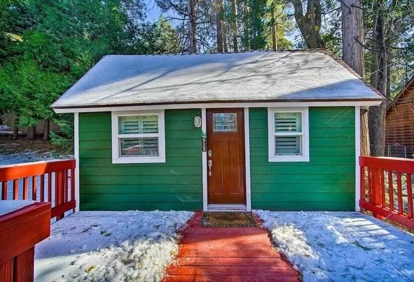 Running Springs Cabin W/ Deck + Forest Views