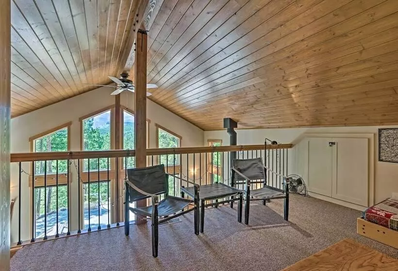 Private Leavenworth Cabin W/ Mtn Views & Fire Pit