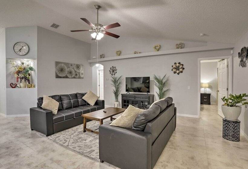 Seminole Home W/ Heated Pool + Spa ~ 4 Mi To Ocean