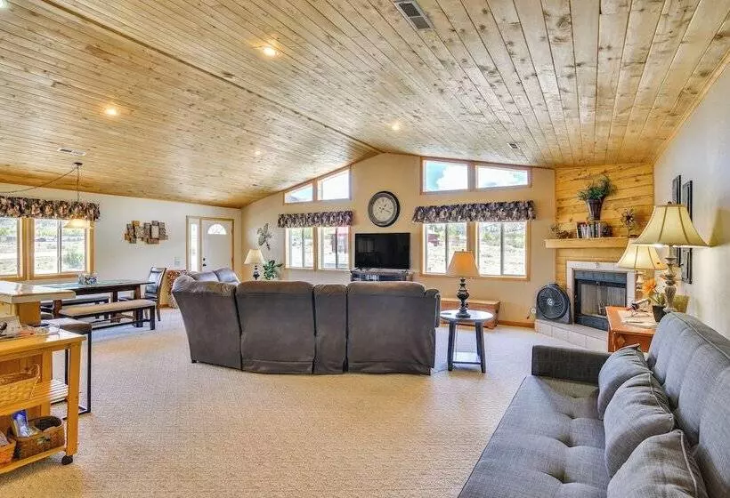 Spacious Buena Vista Home W/ Fire Pit Near Skiing!
