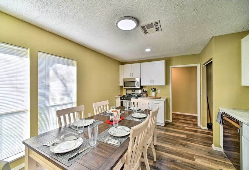 Spacious San Antonio Getaway W/ Fenced In Yard!