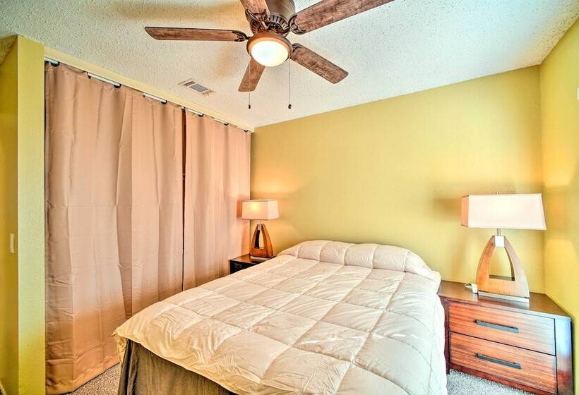 Spacious San Antonio Getaway W/ Fenced In Yard!