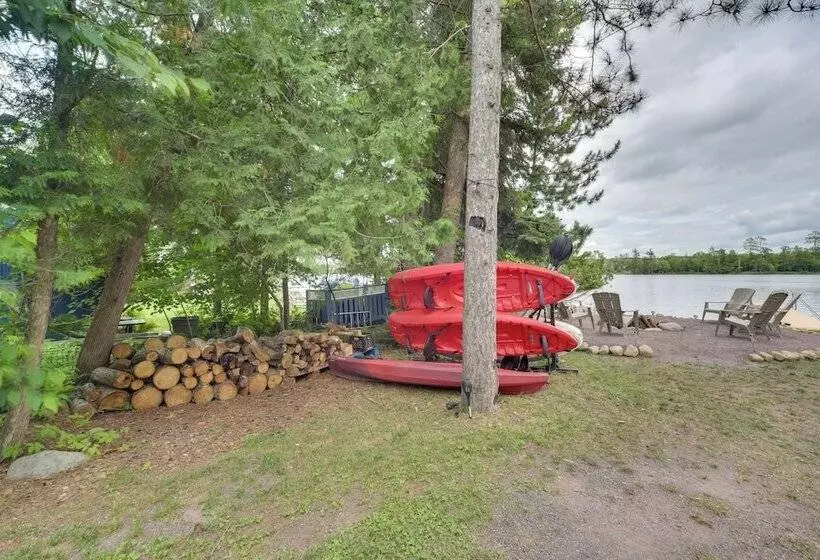 Solon Springs Getaway W/ Dock & Kayaks!