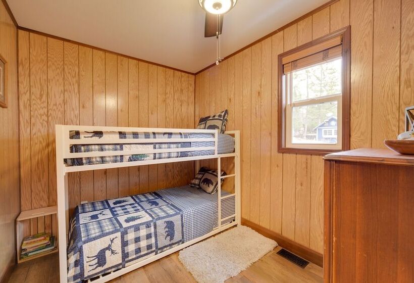 Solon Springs Getaway W/ Dock & Kayaks!