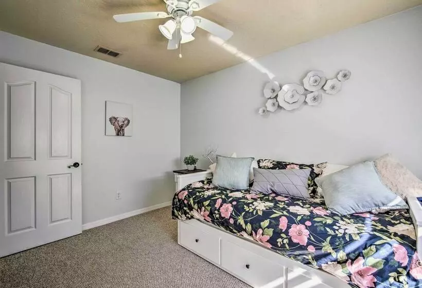 Sunny Homosassa Home W/ Private Heated Pool!