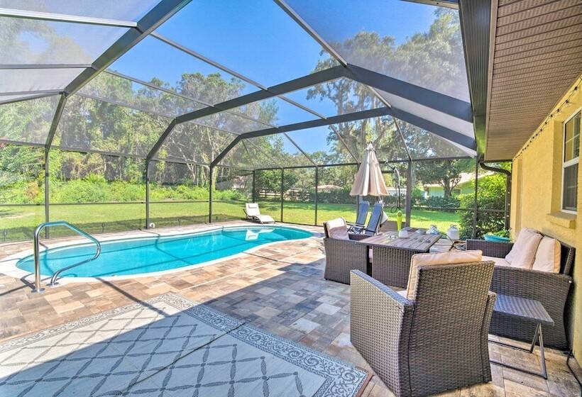 Sunny Homosassa Home W/ Private Heated Pool!
